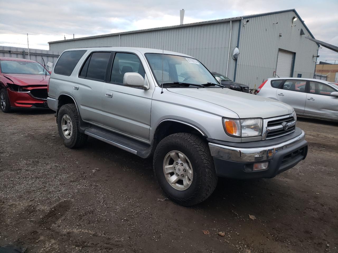 2000 Toyota 4Runner VIN JT3HN86R9Y0273642 Copart auction photo, rear end / undercarriage damage thumbnail 4