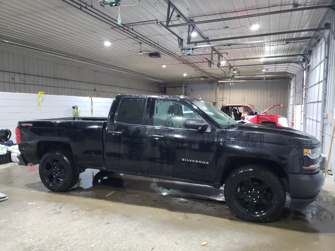 2017 Chevrolet Silverado VIN 1GCVKNEC1HZ330589 Copart auction photo, rear end / minor dent/scratches damage thumbnail 4