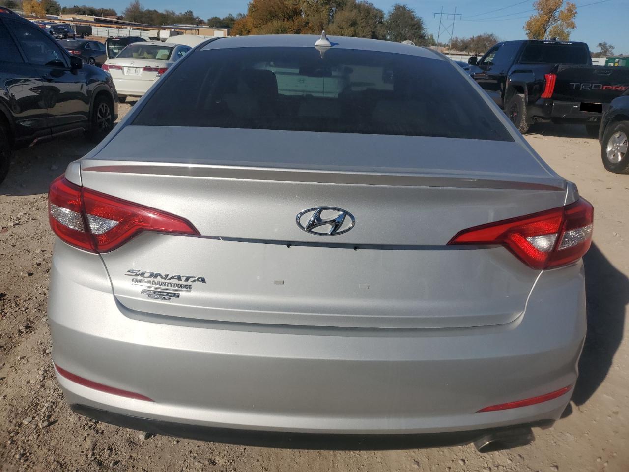 2017 Hyundai Sonata VIN 5NPE24AF6HH589502 Copart auction photo, front end / minor dent/scratches damage thumbnail 6