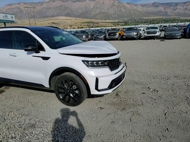 2021 KIA Sorento VIN 5XYRKDLF4MG041949 Copart auction photo, front end / side damage thumbnail 11