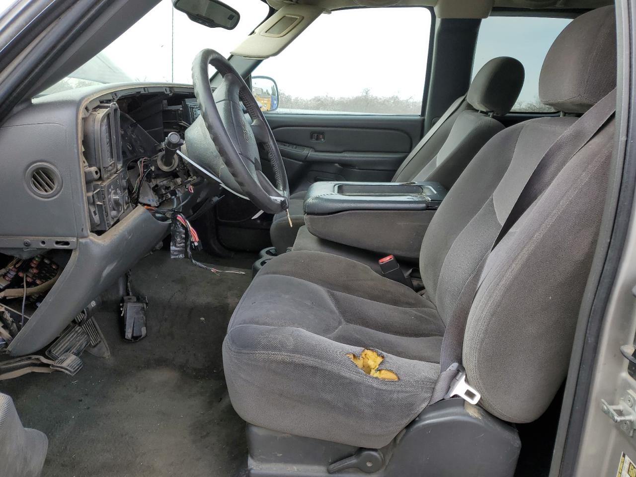 2004 GMC Sierra VIN 2GTEC19V741276378 Copart auction photo, vandalism damage thumbnail 7