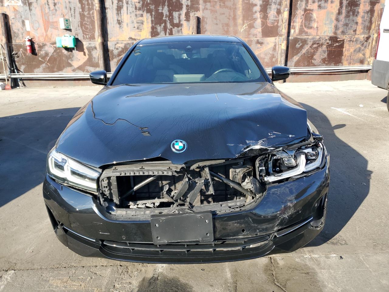 2022 BMW 5er VIN WBA13AG07NCH62464 Copart auction photo, front end damage thumbnail 5