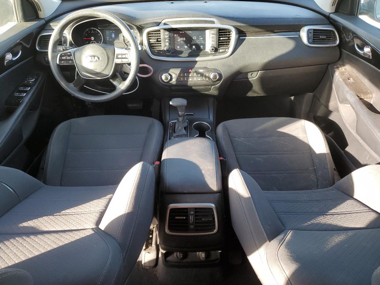 2019 KIA Sorento VIN 5XYPG4A3XKG534016 Copart auction photo, rear end damage thumbnail 8