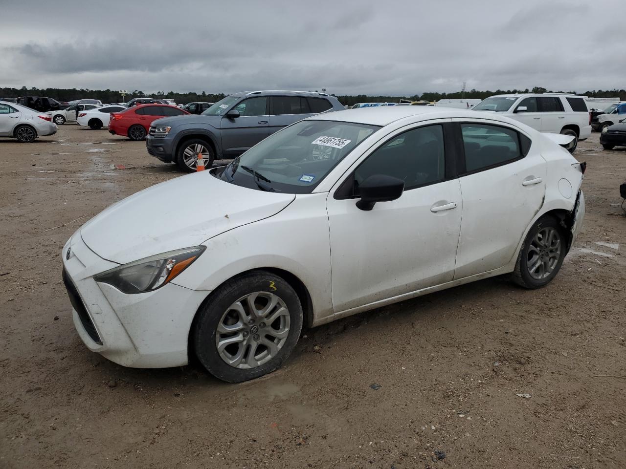 2017 Toyota Yaris VIN 3MYDLBYV4HY191722