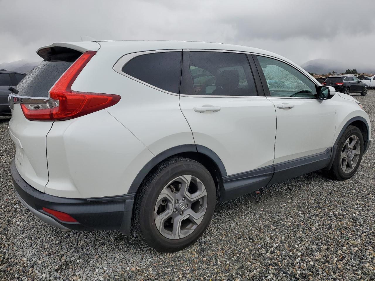 2019 Honda CR-V VIN 7FARW1H5XKE019675 Copart auction photo, front end damage thumbnail 3