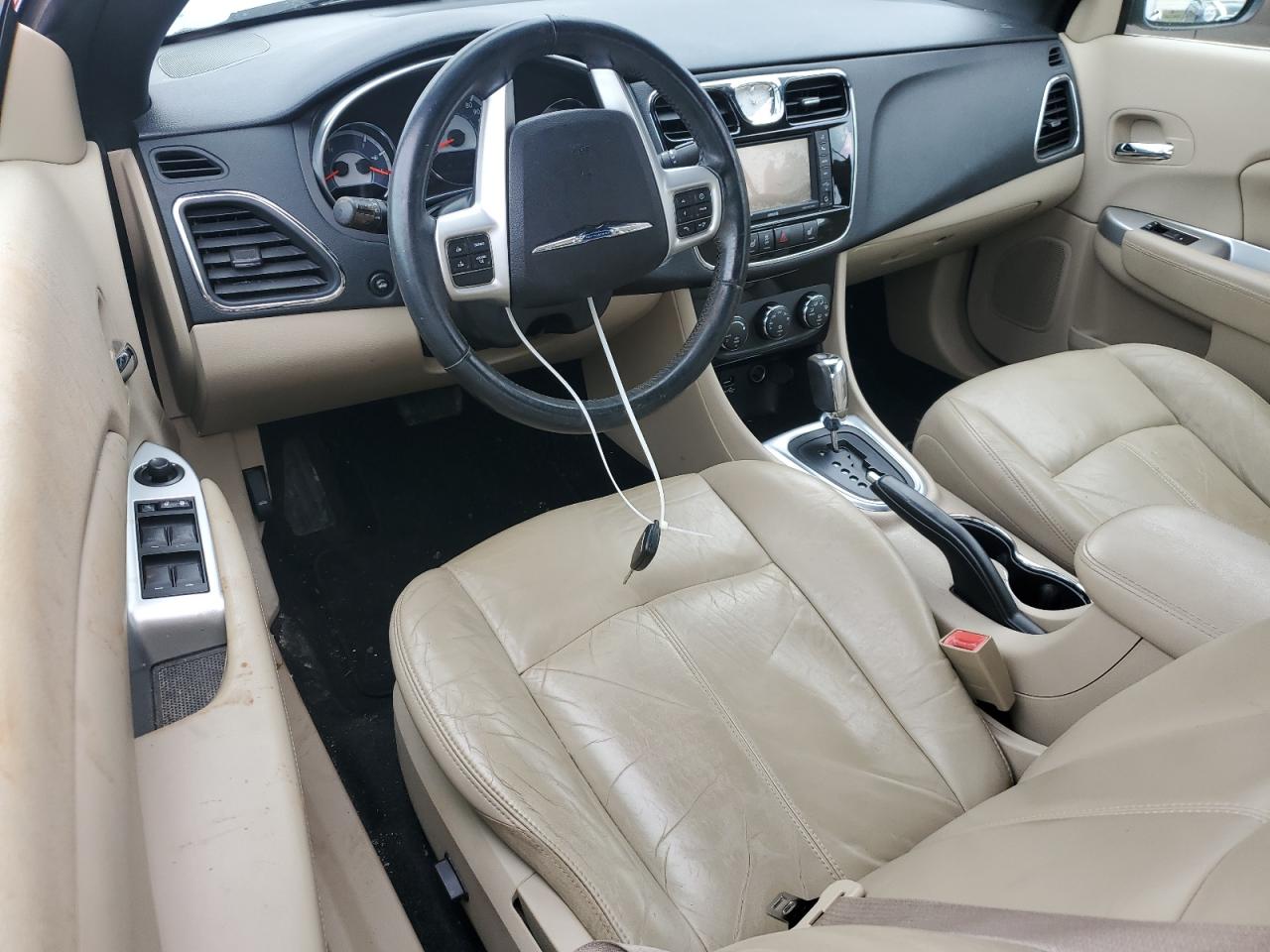2013 Chrysler 200 VIN 1C3BCBFG5DN597952 Copart auction photo, water/flood / minor dent/scratches damage thumbnail 8