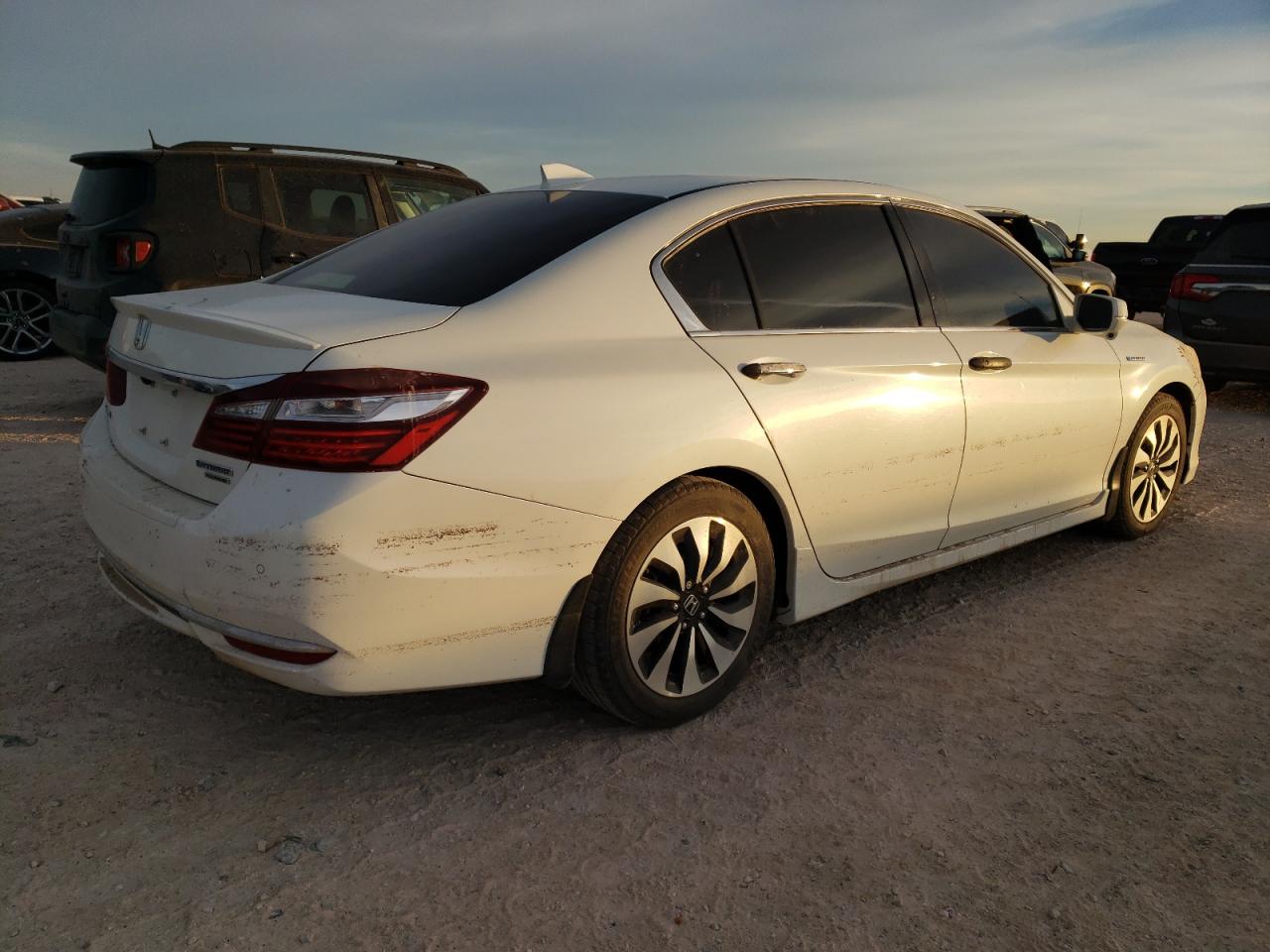2017 Honda Accord VIN JHMCR6F72HC031401 Copart auction photo, water/flood damage thumbnail 3