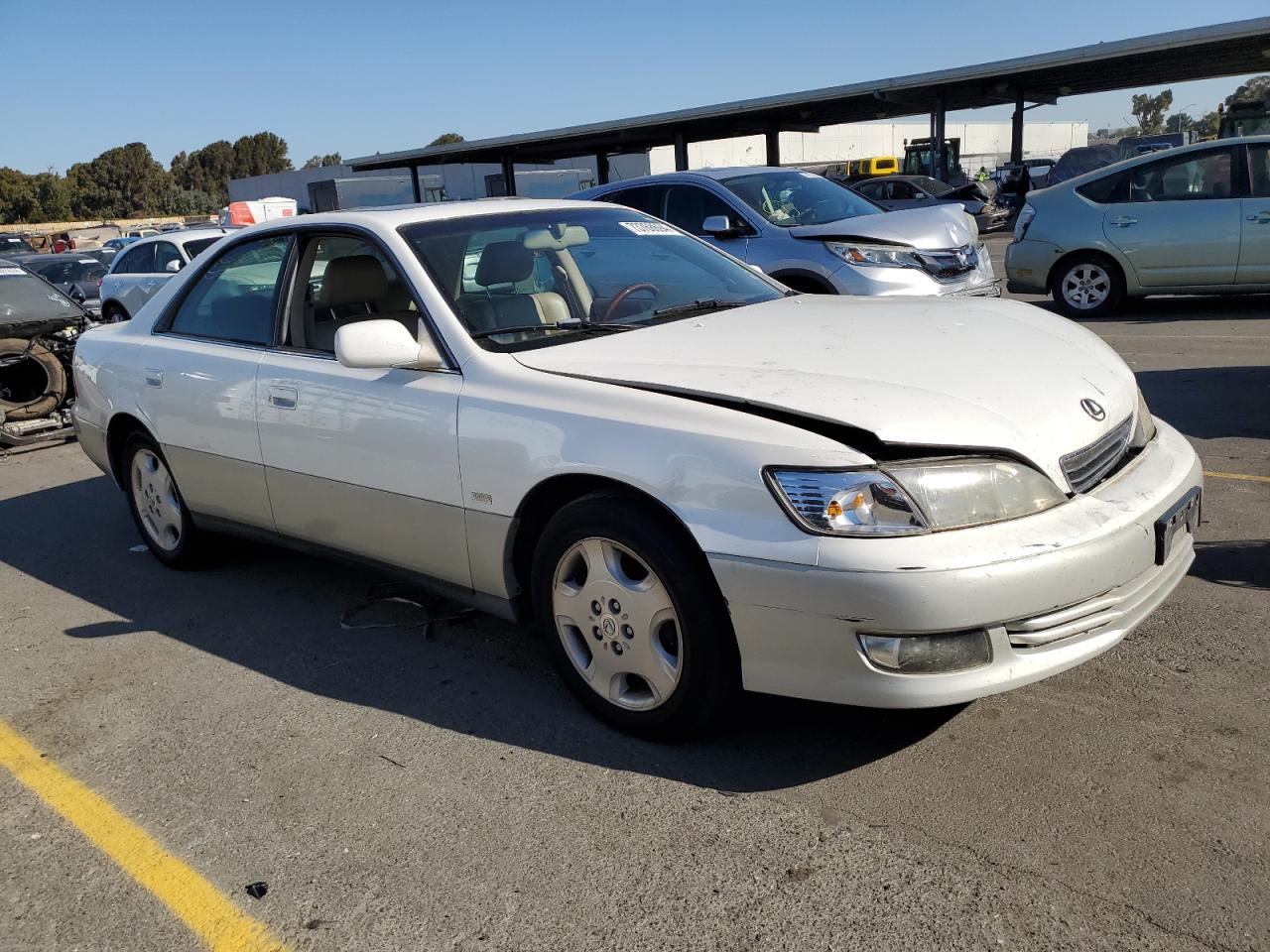 2000 Lexus ES VIN JT8BF28G9Y0277258 Copart auction photo, front end damage thumbnail 4