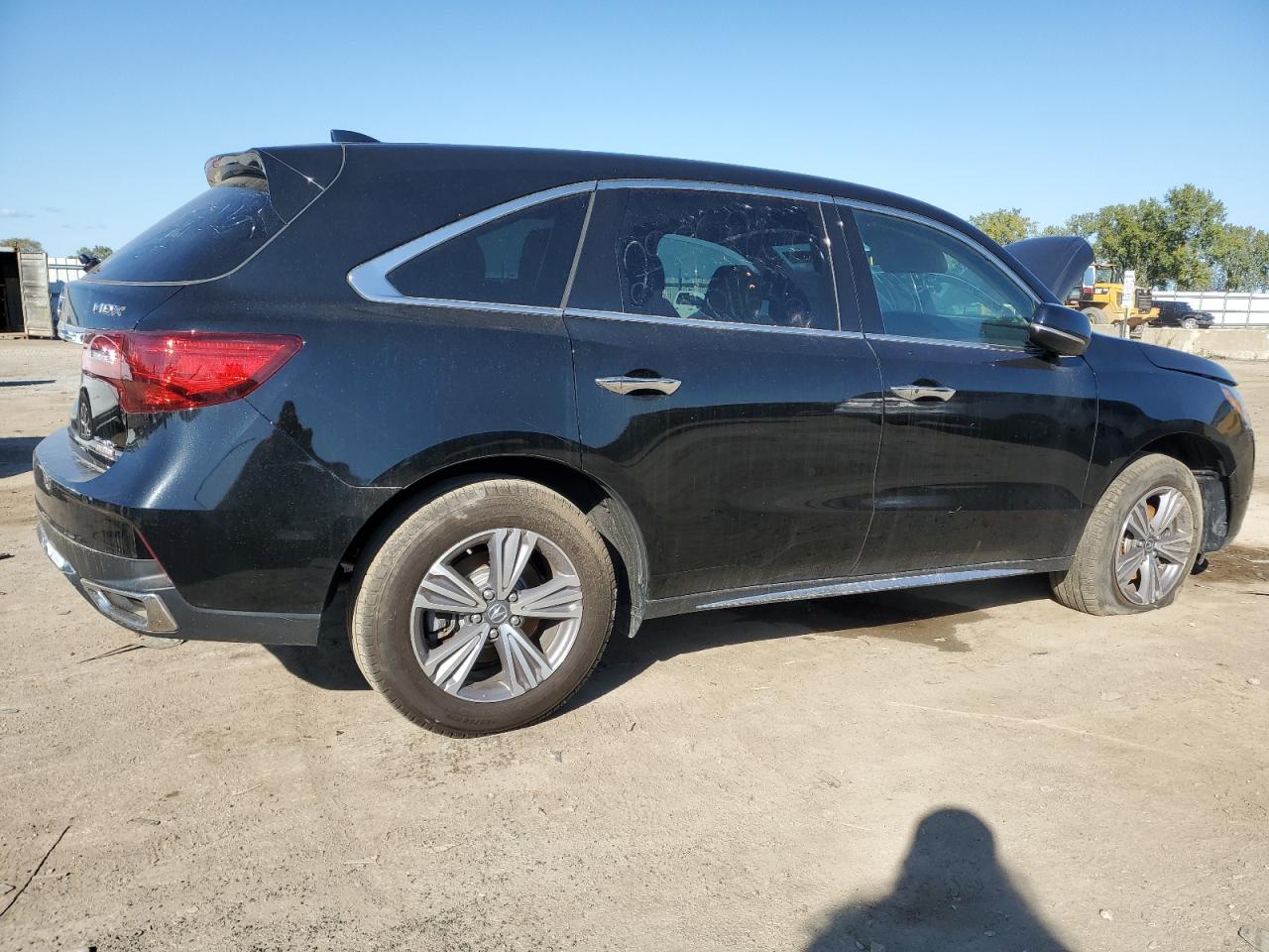 2020 Acura MDX VIN 5J8YD4H32LL042297 Copart auction photo, vandalism damage thumbnail 3