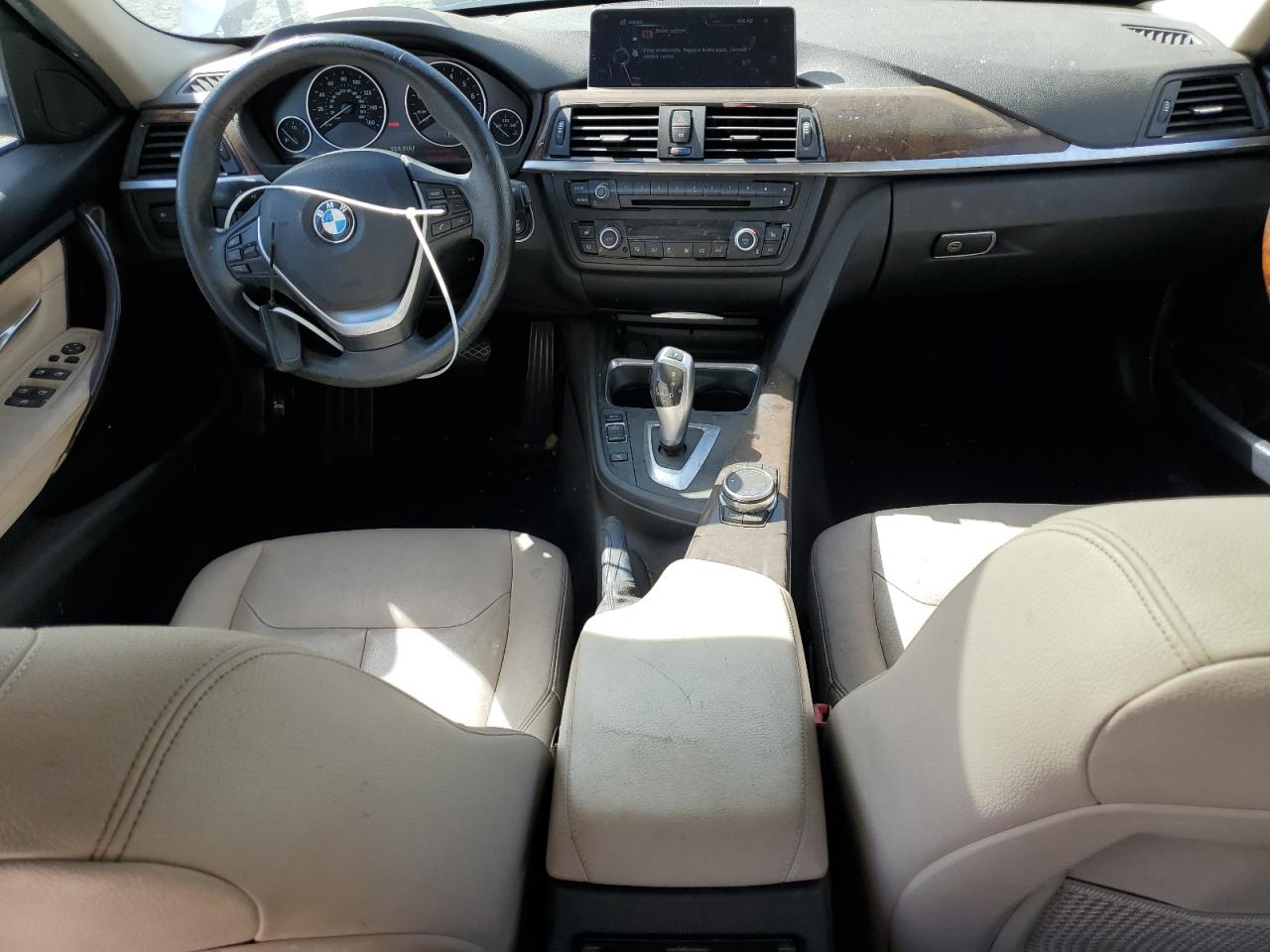 2015 BMW 3er VIN WBA3B5C53FF961237 Copart auction photo, rear end / side damage thumbnail 8