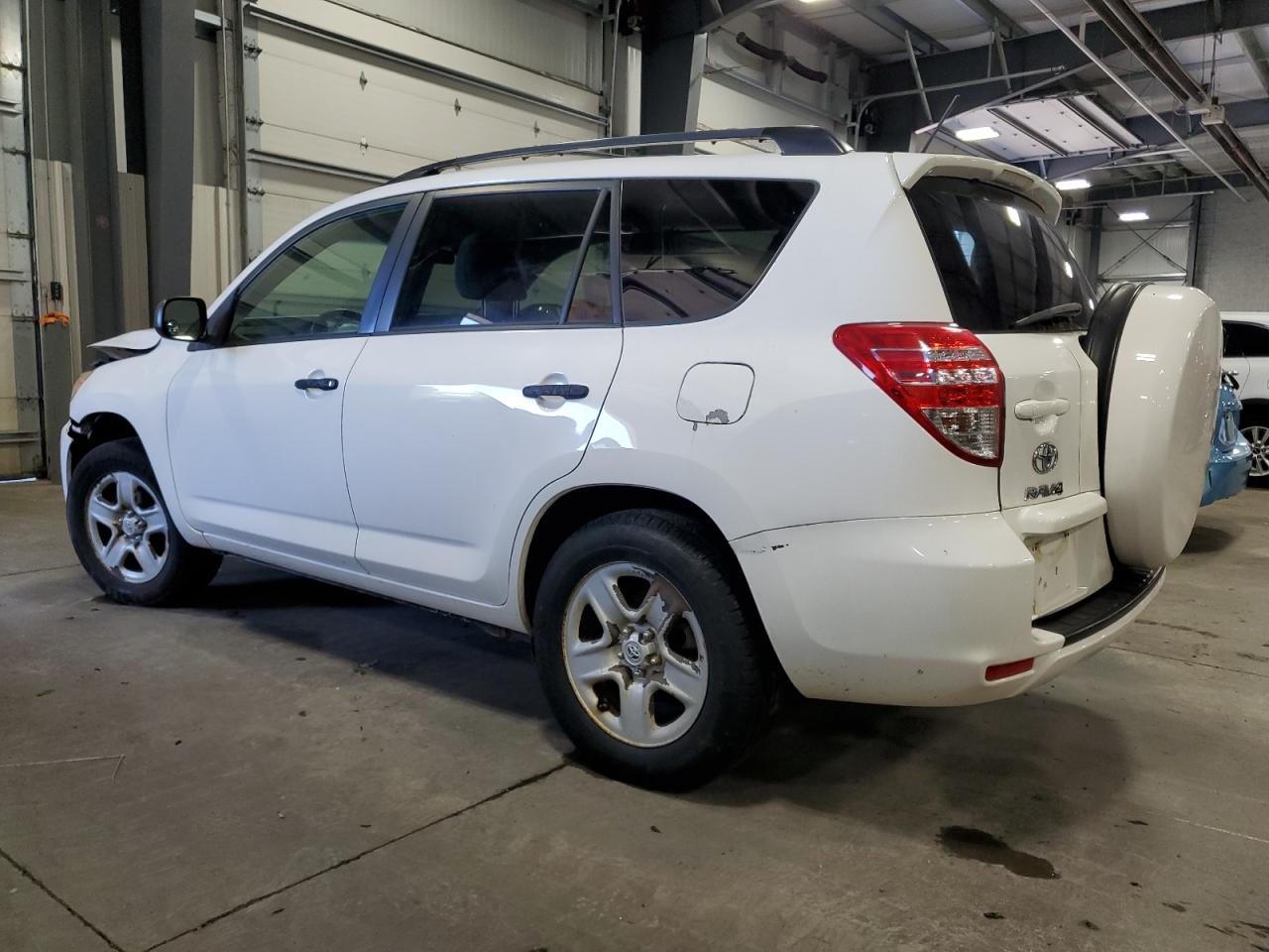 2011 Toyota RAV 4 VIN 2T3BF4DV1BW105973 Copart auction photo, front end damage thumbnail 2