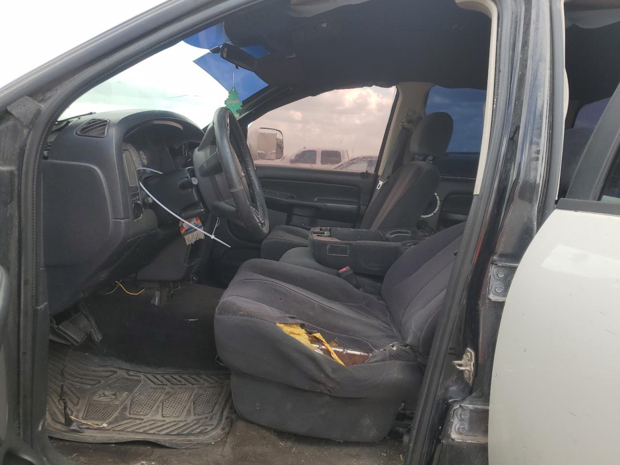 2004 Dodge RAM VIN 1D7HA18DX4S778691 Copart auction photo, rear end / front end damage thumbnail 7