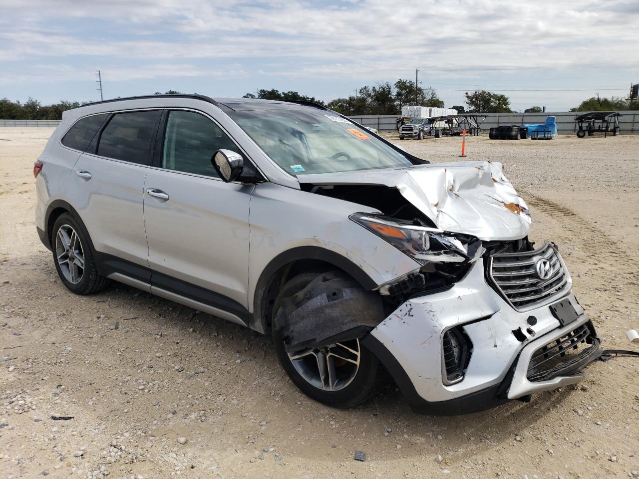 2017 Hyundai Santa Fe VIN KM8SR4HF7HU171214 Copart auction photo, front end damage thumbnail 4
