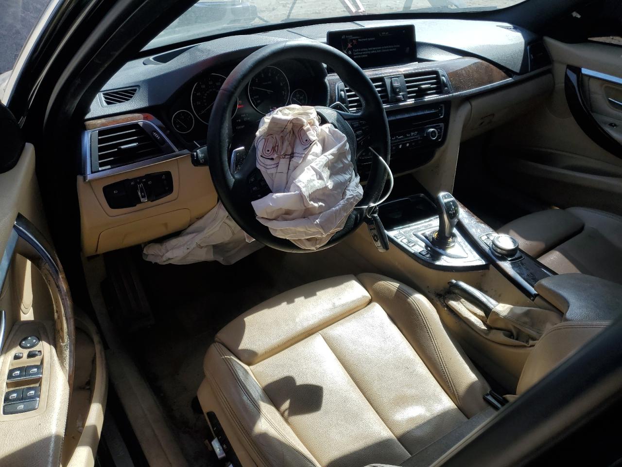 2016 BMW 3er VIN WBA8E3G57GNT78091 Copart auction photo, front end damage thumbnail 8