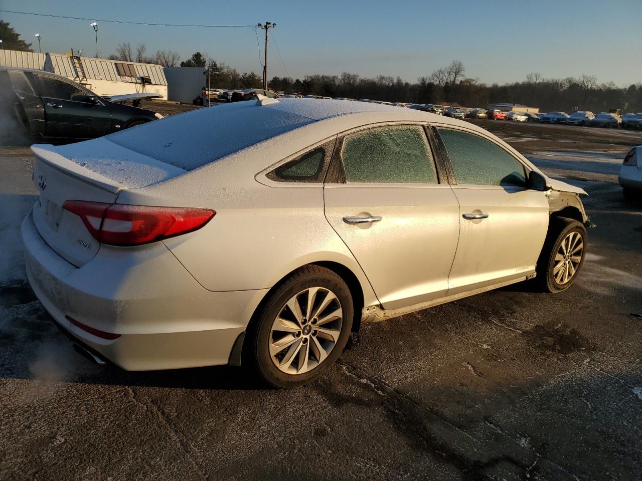 2015 Hyundai Sonata VIN 5NPE34AF9FH197351 Copart auction photo, front end damage thumbnail 3