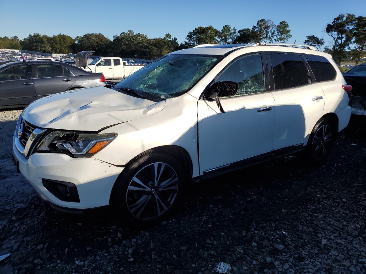 2017 Nissan Pathfinder VIN 5N1DR2MN0HC600158