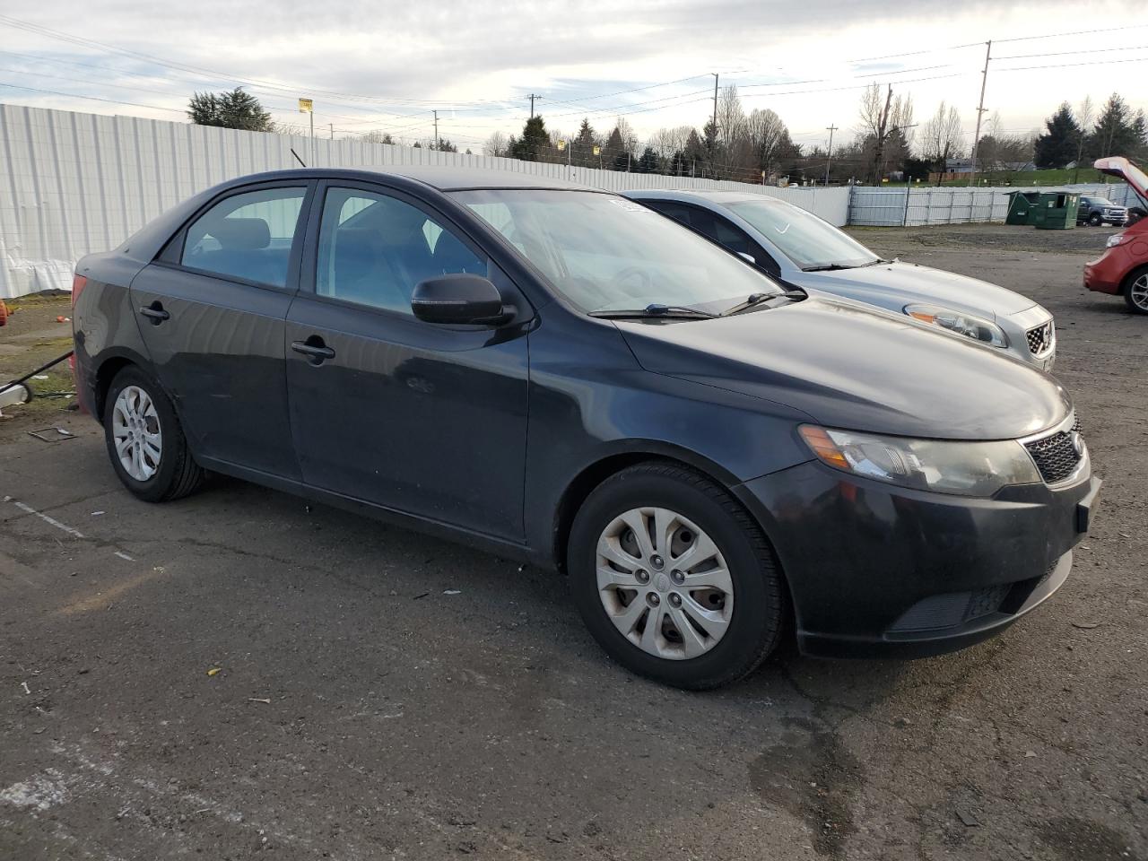 2013 KIA Forte VIN KNAFU4A20D5676282 Copart auction photo, side damage thumbnail 4