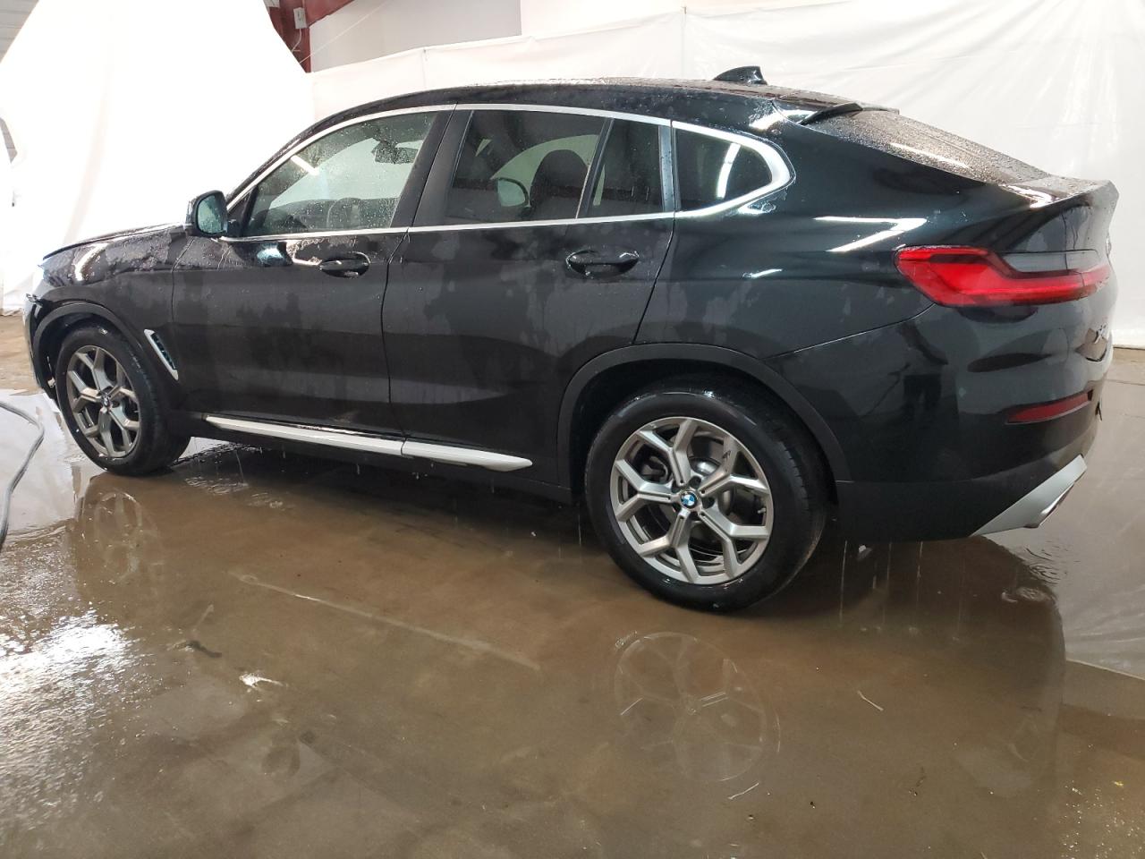 2024 BMW X4 VIN 5UX33DT02R9W97329 Copart auction photo, front end / minor dent/scratches damage thumbnail 2