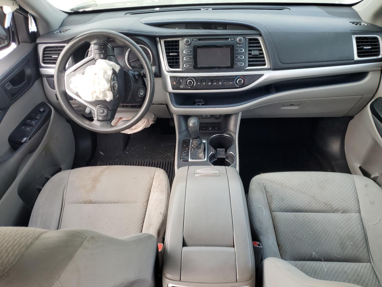 2018 Toyota Highlander VIN 5TDBZRFH8JS491707 Copart auction photo, front end damage thumbnail 8