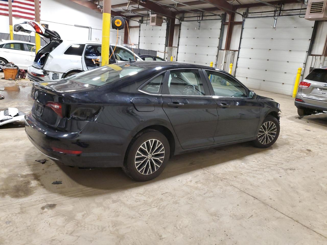 2020 Volkswagen Jetta VIN 3VWCB7BU4LM056585 Copart auction photo, front end / rear end damage thumbnail 3