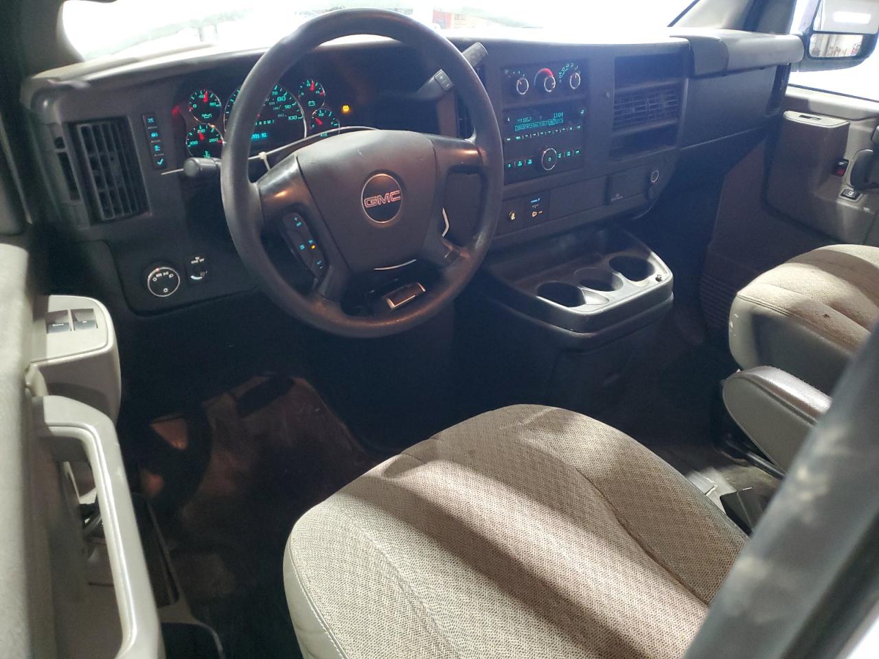 2016 GMC Savana VIN 1GTW7AFF2G1177788 Copart auction photo, normal wear damage thumbnail 8
