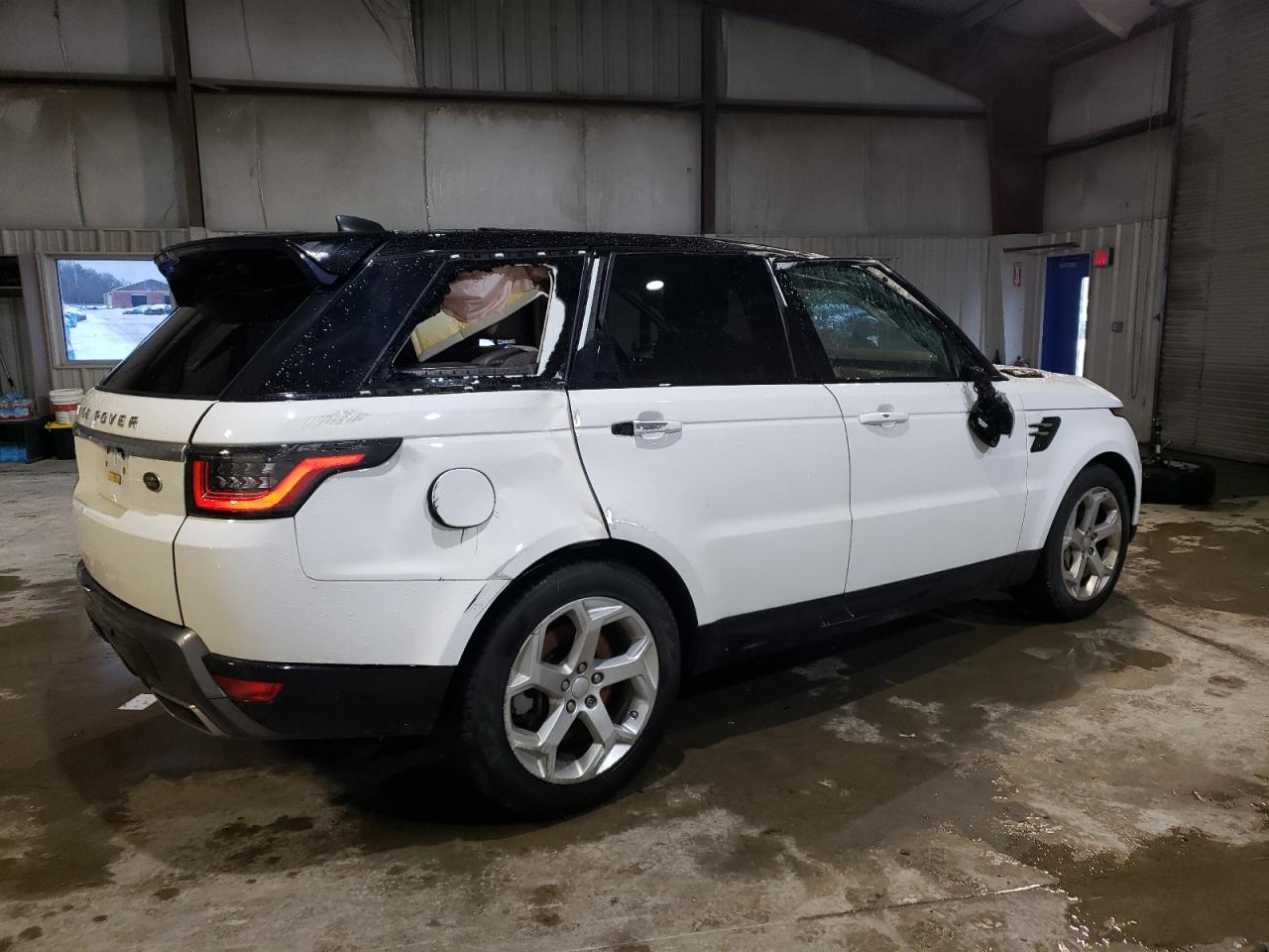 2018 Land Rover Range Rover VIN SALWR2RV2JA404500 Copart auction photo, rollover damage thumbnail 3