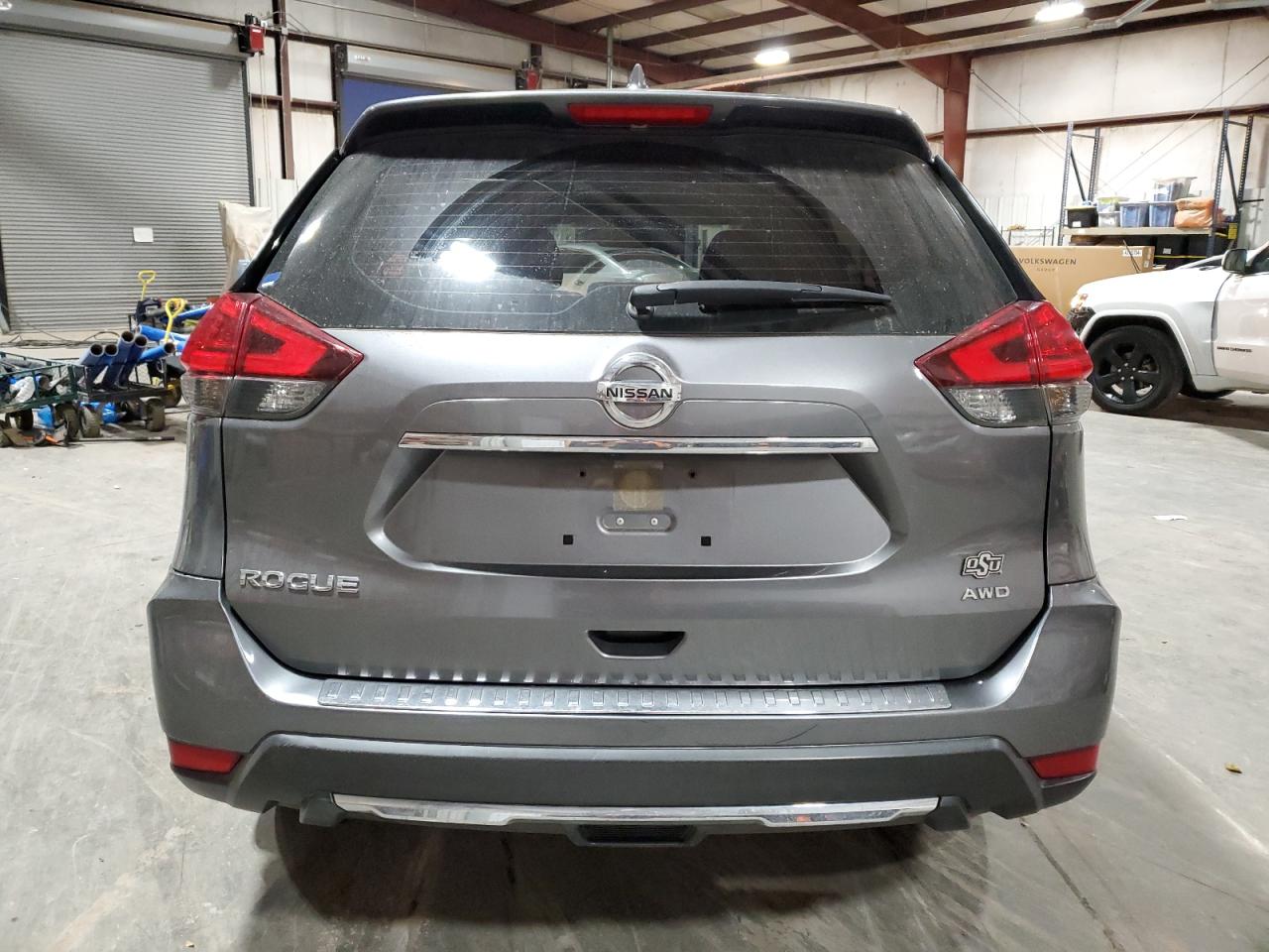 2017 Nissan Rogue VIN JN8AT2MV7HW010115 Copart auction photo, hail / minor dent/scratches damage thumbnail 6