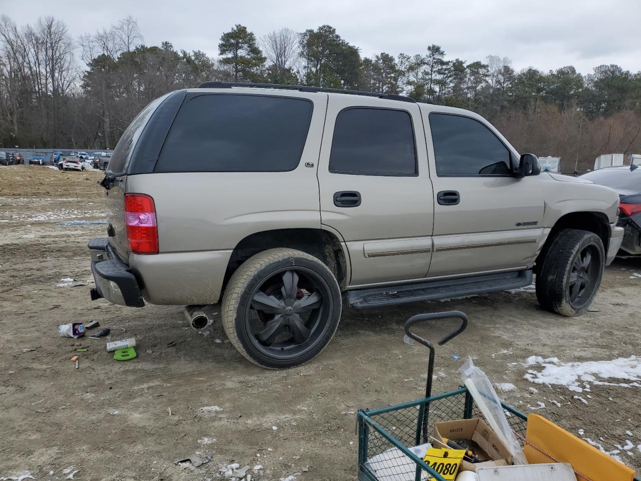 2001 Chevrolet Tahoe VIN 1GNEC13TX1R102144 Copart auction photo, mechanical / side damage thumbnail 3