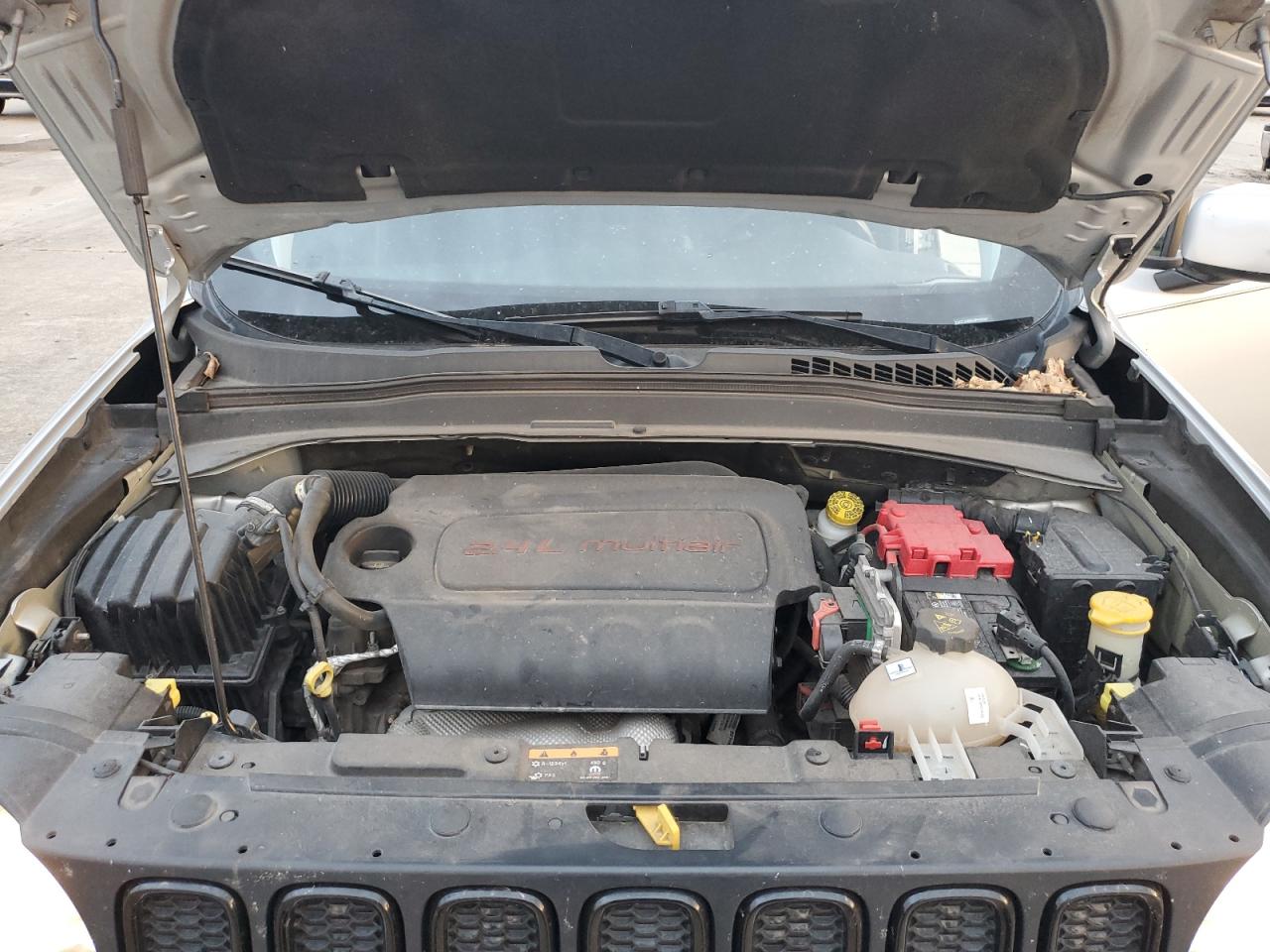 2018 Jeep Renegade VIN ZACCJABB3JPH39941 Copart auction photo, rear end / minor dent/scratches damage thumbnail 12