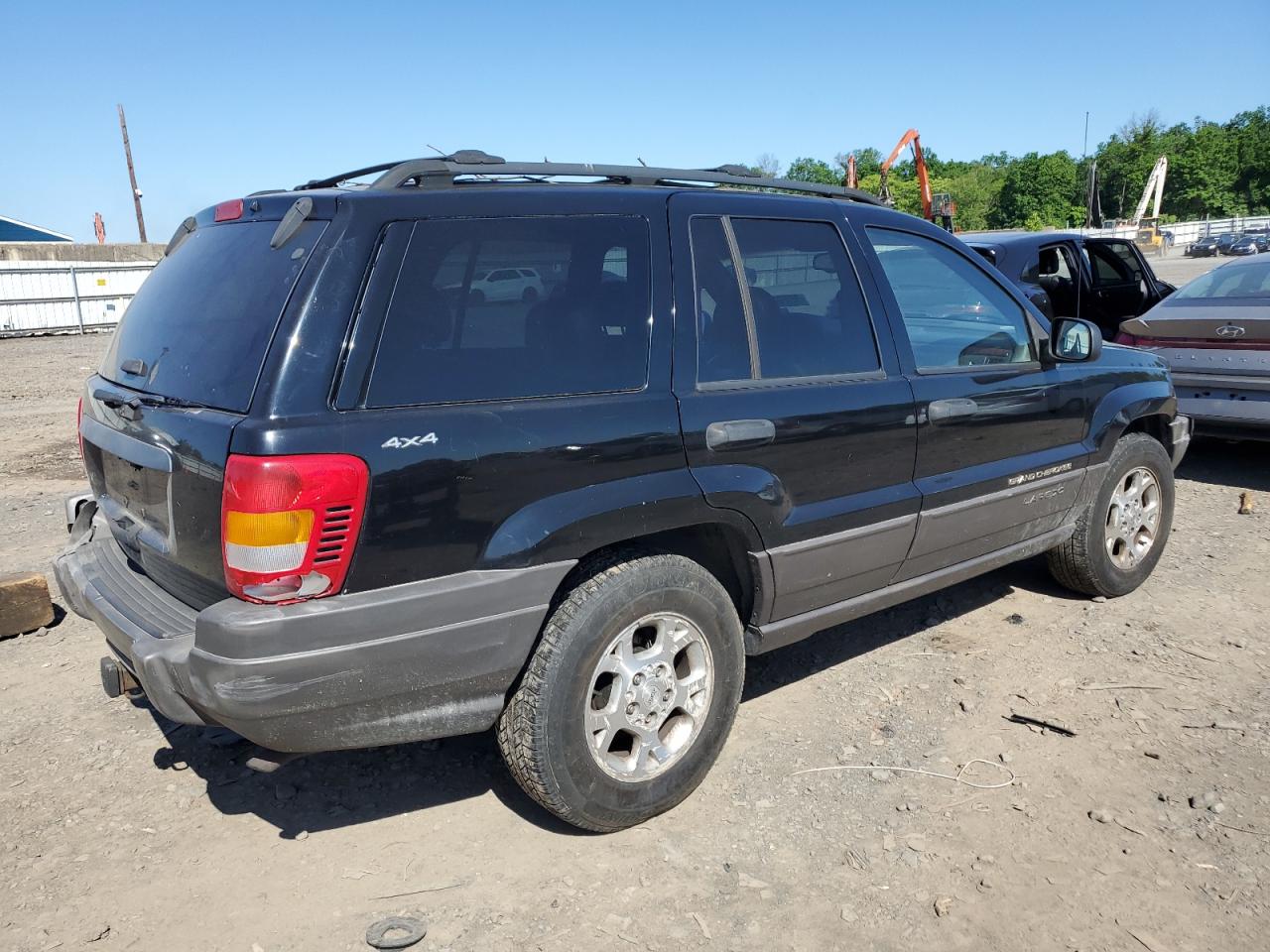 2000 Jeep Grand Cherokee VIN 1J4GW48S6YC112428 Copart auction photo, front end / rear end damage thumbnail 3