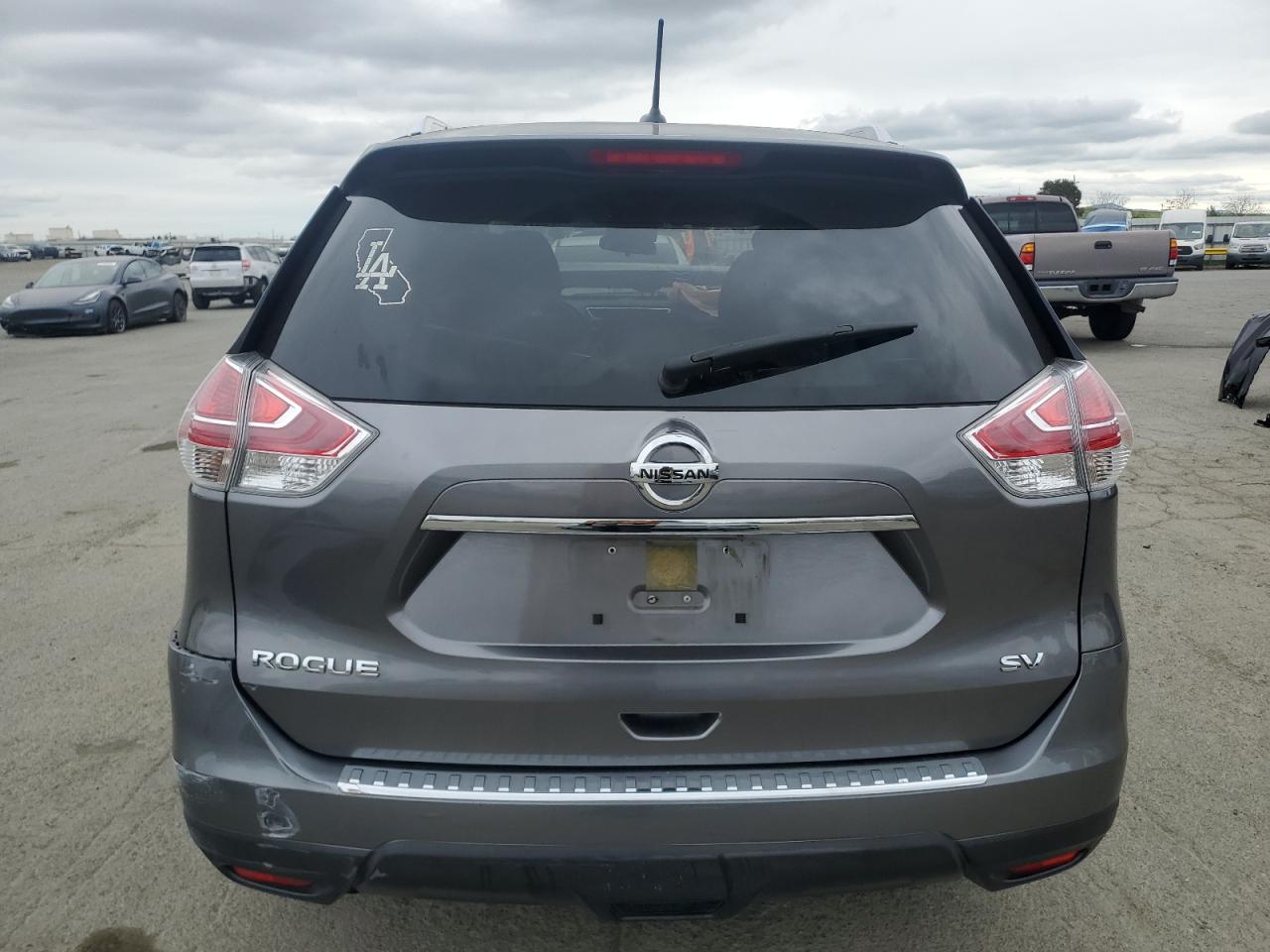 2016 Nissan Rogue VIN JN8AT2MT2GW027613 Copart auction photo, front end / rear end damage thumbnail 6