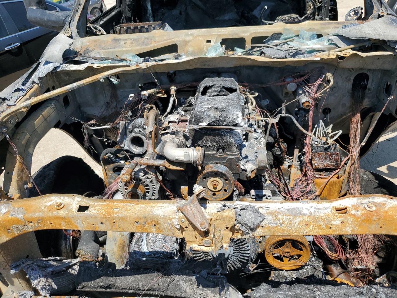2020 RAM 3500 VIN 3C63RRGL4LG177116 Copart auction photo, burn damage thumbnail 11