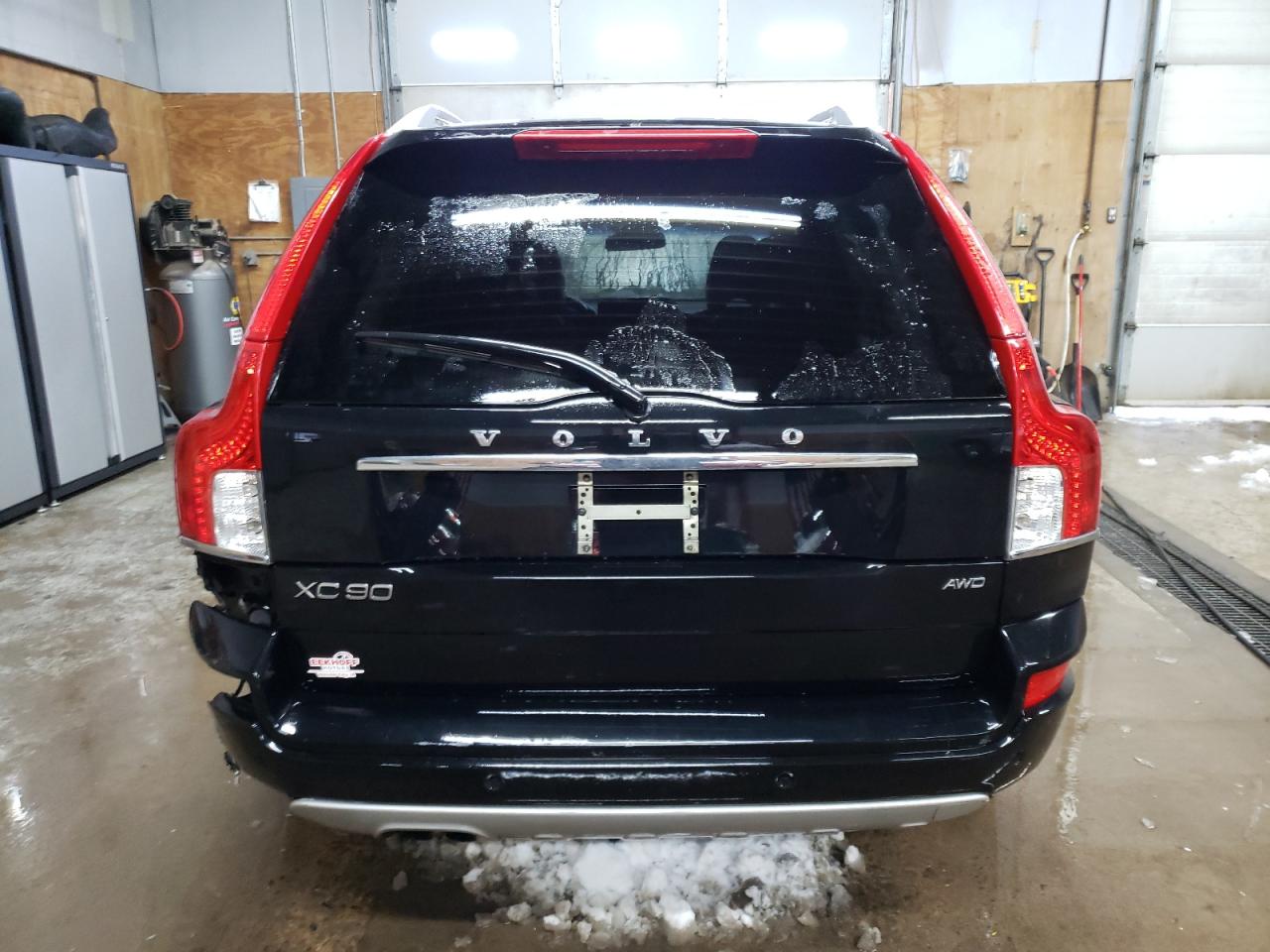 2013 Volvo XC90 VIN YV4952CZ4D1643785 Copart auction photo, rear end / minor dent/scratches damage thumbnail 6