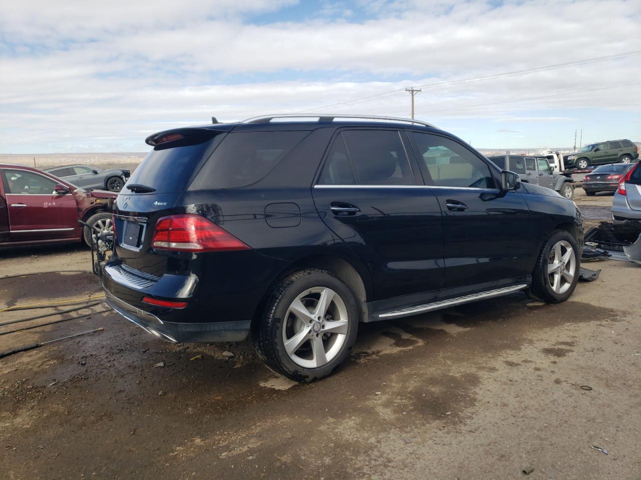 2017 Mercedes-Benz GLE VIN 4JGDA5HB8HA891240 Copart auction photo, front end damage thumbnail 3