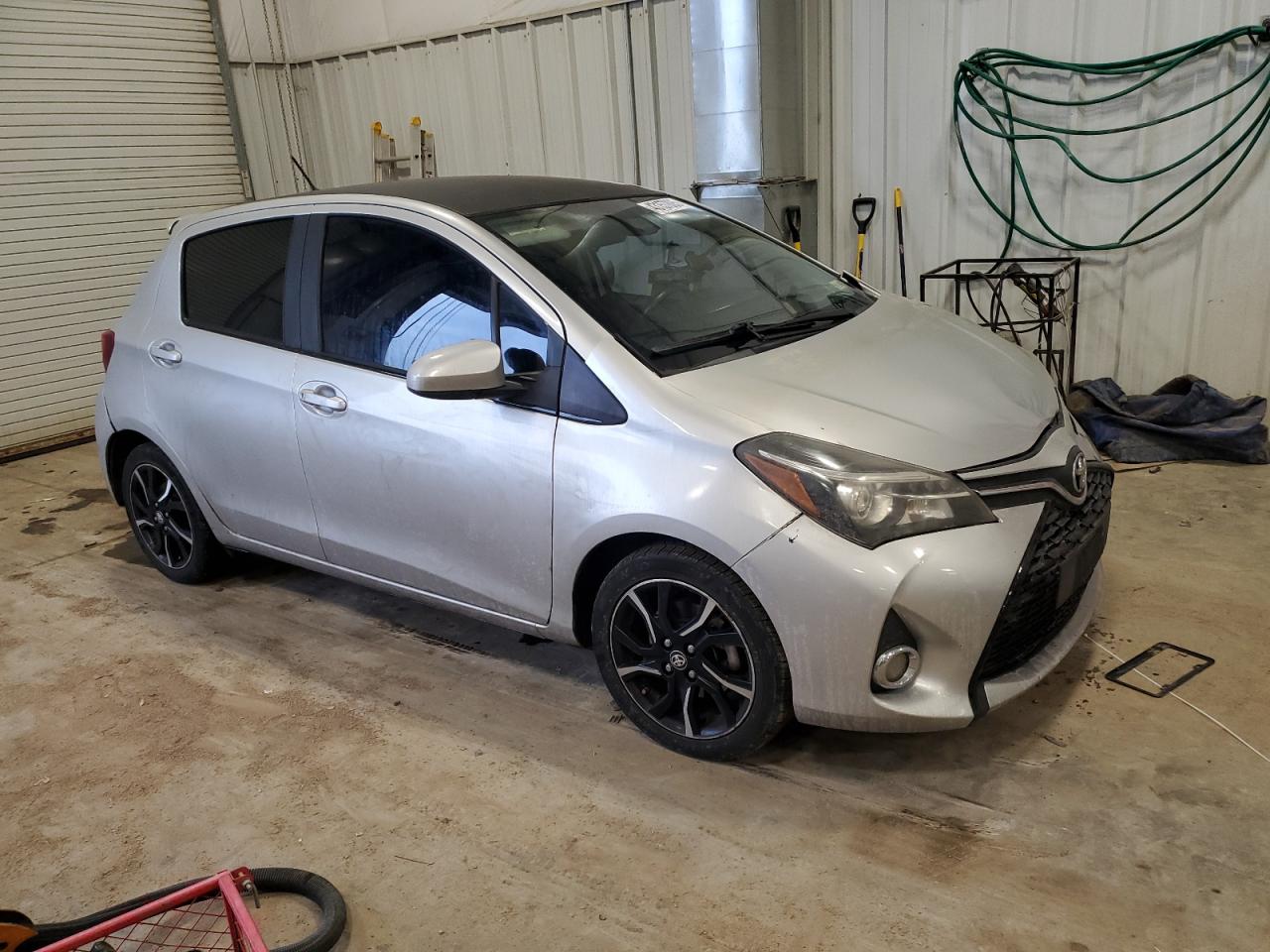 2017 Toyota Yaris VIN VNKKTUD38HA077305 Copart auction photo, front end / rear end damage thumbnail 4