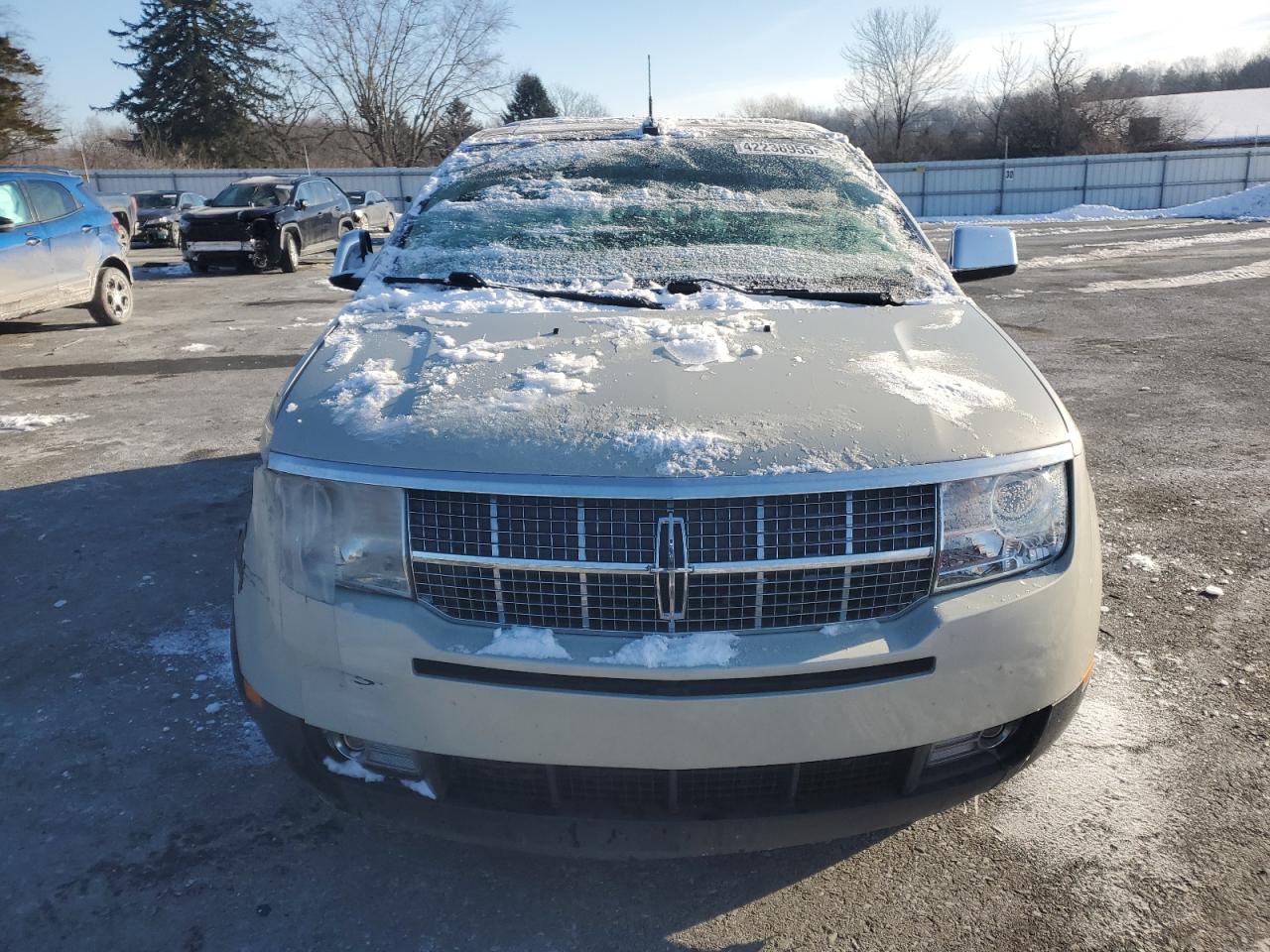 2007 Lincoln MKX VIN 2LMDU88C77BJ37836 Copart auction photo, front end / minor dent/scratches damage thumbnail 5