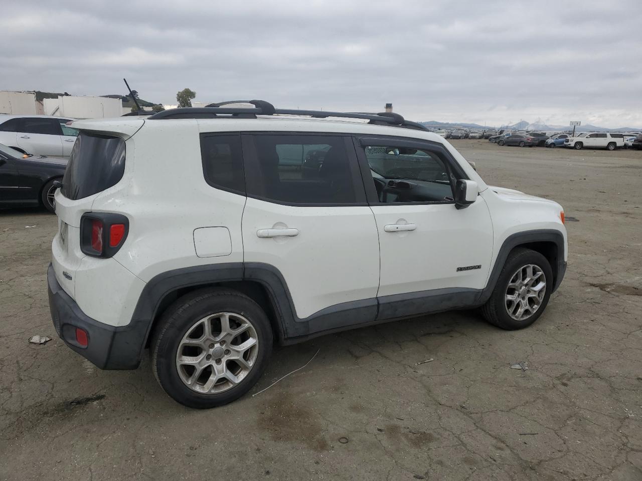 2015 Jeep Renegade VIN ZACCJABT9FPB86244 Copart auction photo, front end damage thumbnail 3