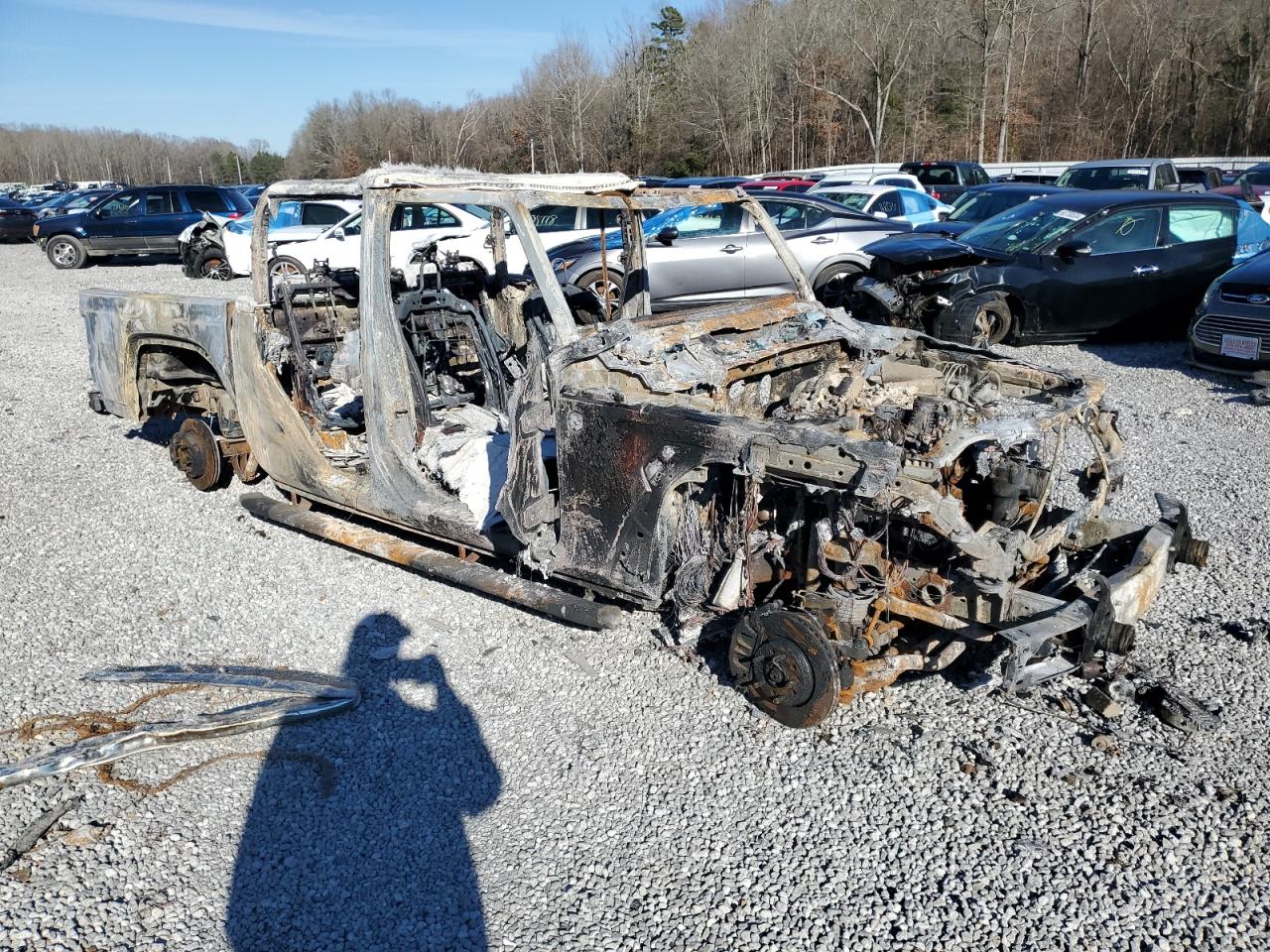 2020 Jeep Gladiator VIN 1C6HJTAG8LL137257 Copart auction photo, burn damage thumbnail 4