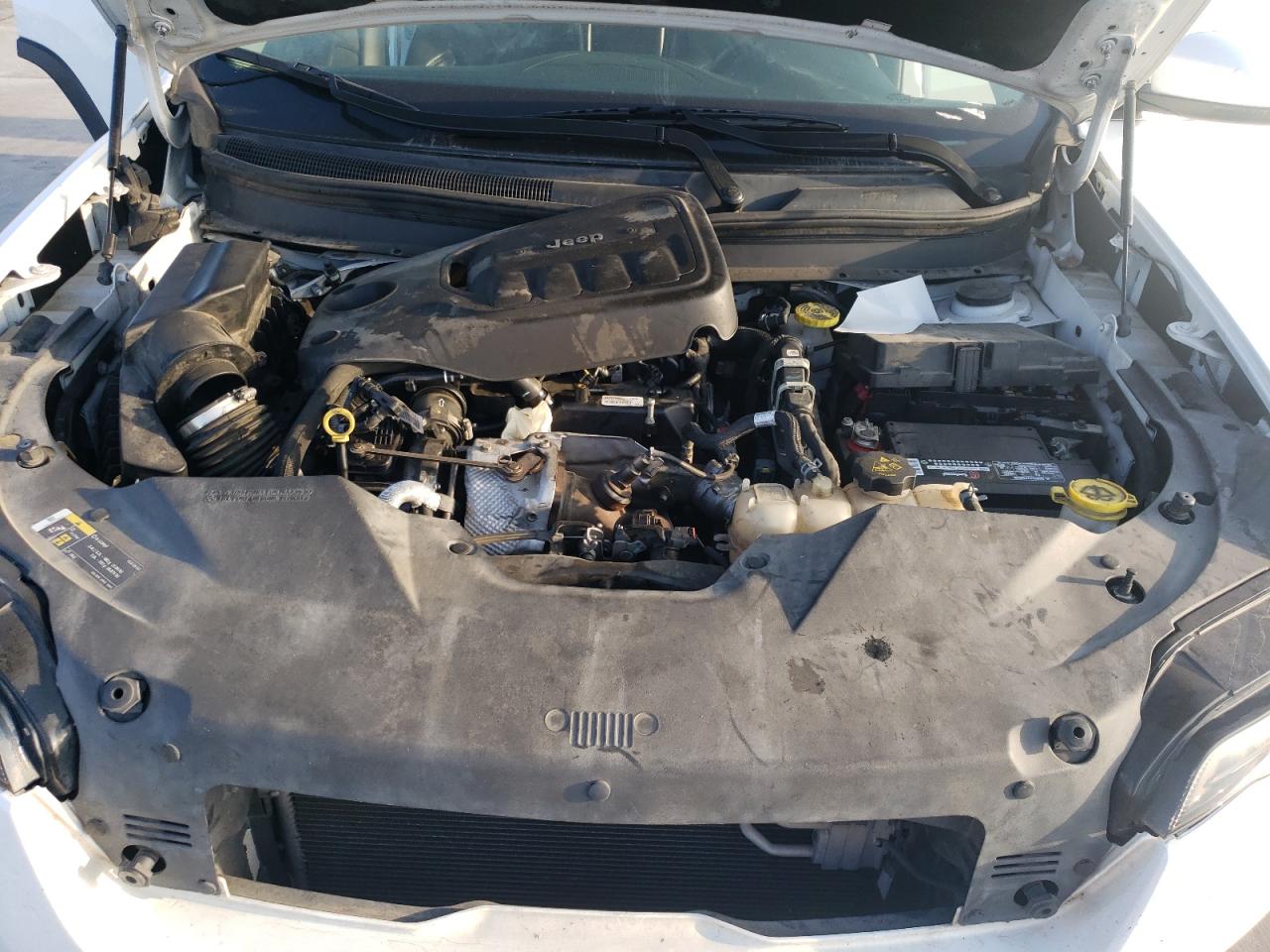 2019 Jeep Grand Cherokee VIN 1C4PJMDN8KD180610 Copart auction photo, undercarriage / side damage thumbnail 12