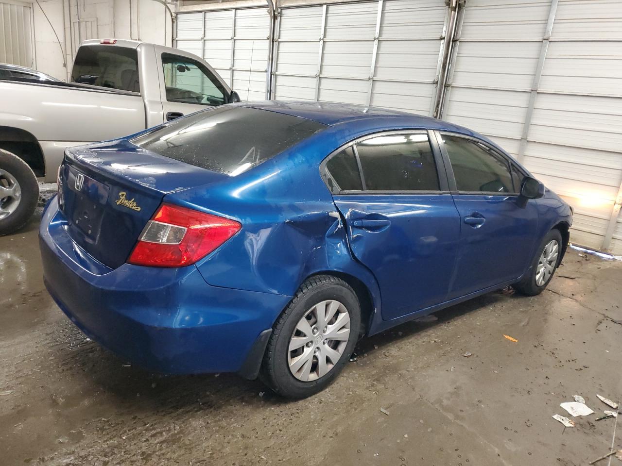 2012 Honda Civic VIN 2HGFB2F53CH581580 Copart auction photo, front end / side damage thumbnail 3