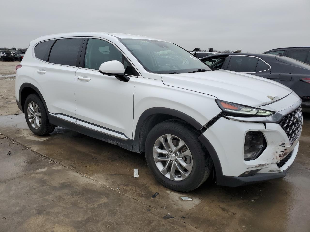 2020 Hyundai Santa Fe VIN 5NMS3CAD2LH176278 Copart auction photo, front end / minor dent/scratches damage thumbnail 4