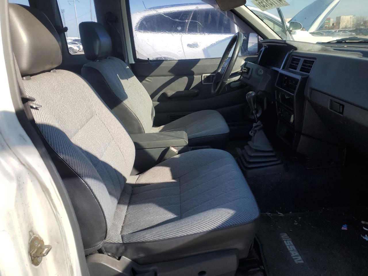 1993 Nissan Titan VIN 1N6SD16S1PC411554 Copart auction photo, front end damage thumbnail 10
