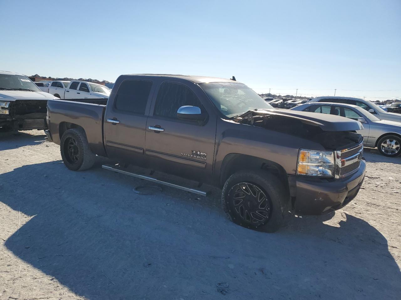 2007 Chevrolet Silverado VIN 2GCEC13J471654876 Copart auction photo, all over / undercarriage damage thumbnail 4