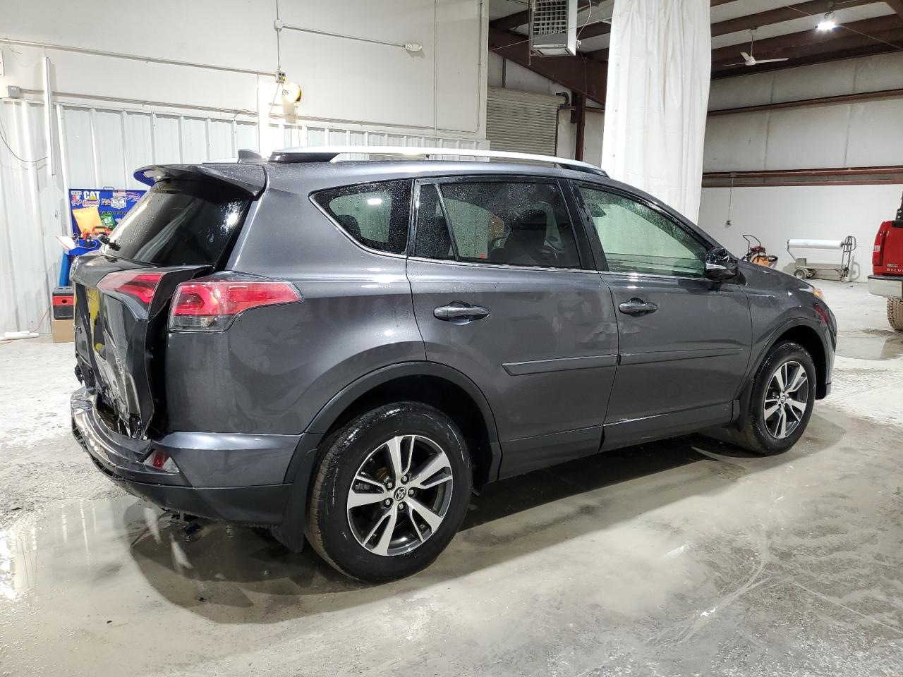 2017 Toyota RAV 4 VIN JTMRFREV2HJ112304 Copart auction photo, rear end damage thumbnail 3