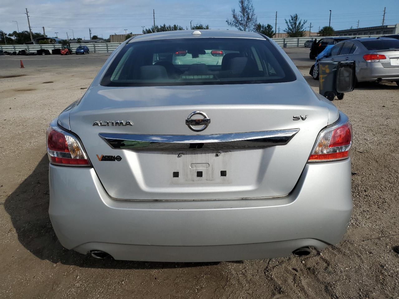2015 Nissan Altima VIN 1N4AL3AP6FC433103 Copart auction photo, all over damage thumbnail 6