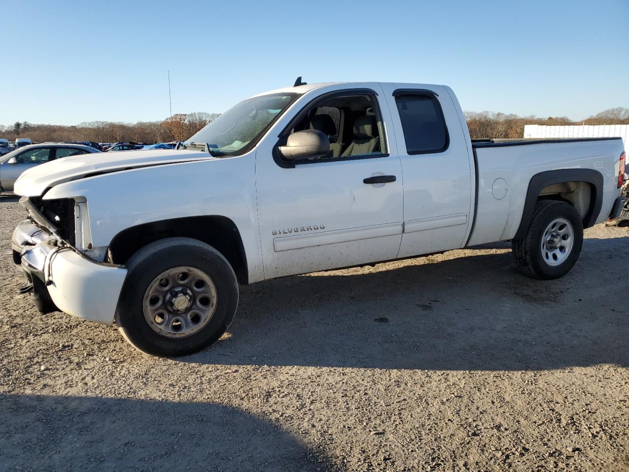 2011 Chevrolet Silverado VIN 1GCRKREA2BZ265640