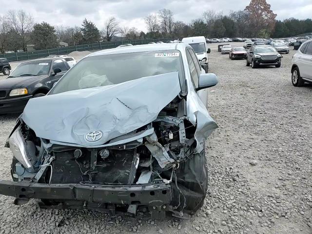 2017 Toyota Sienna VIN 5TDKZ3DCXHS775791 Copart auction photo, front end / side damage thumbnail 12