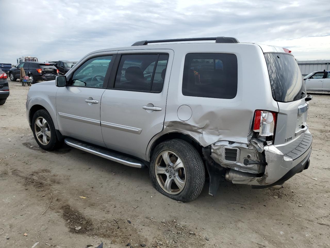 2012 Honda Pilot VIN 5FNYF4H63CB051869 Copart auction photo, rear end / minor dent/scratches damage thumbnail 2