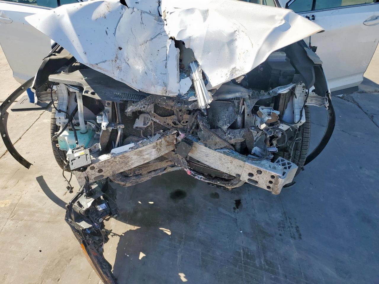 2019 Lexus RX VIN 2T2BZMCA2KC180659 Copart auction photo, front end damage thumbnail 14