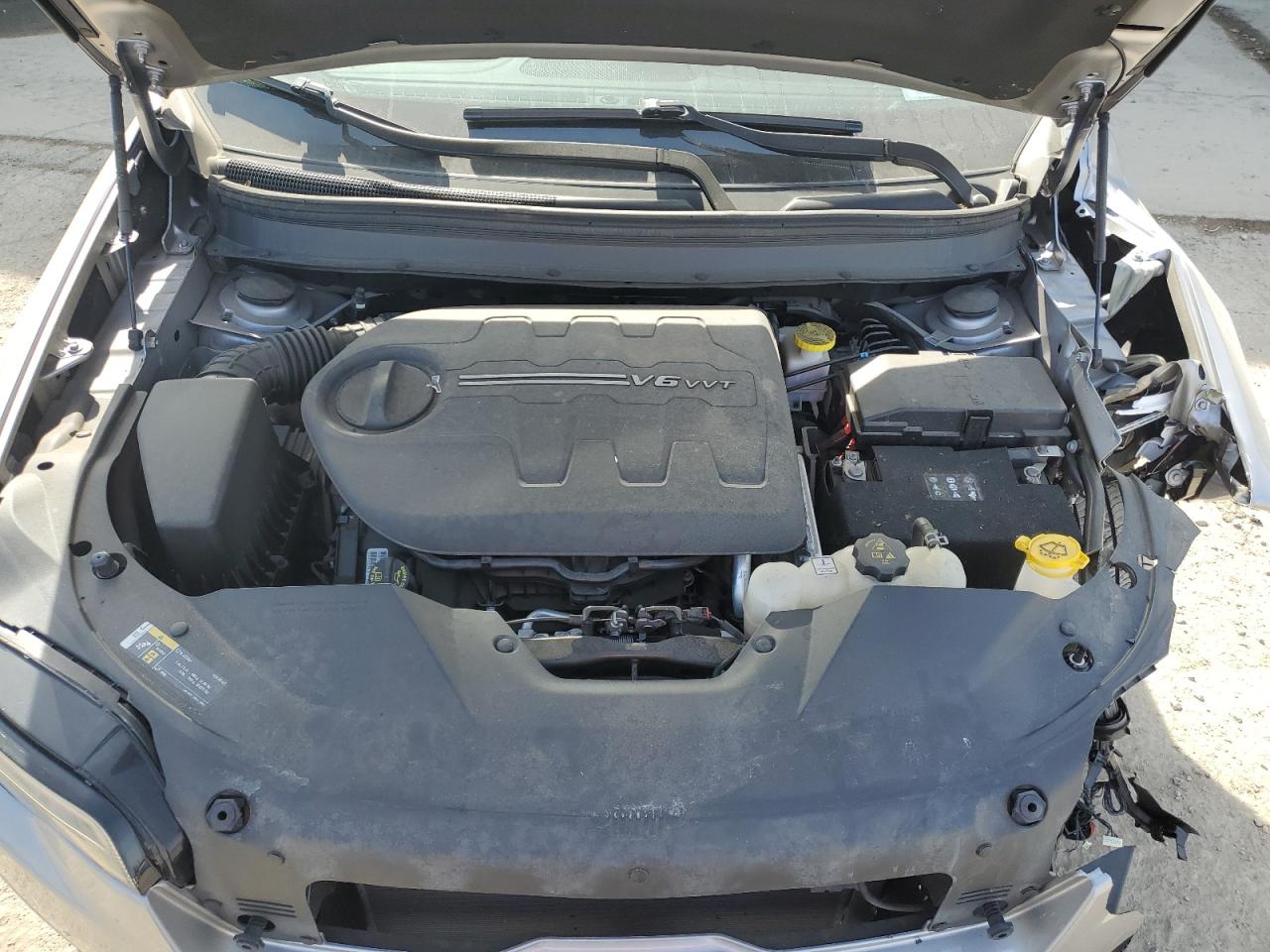 2020 Jeep Grand Cherokee VIN 1C4PJMDX6LD521067 Copart auction photo, front end damage thumbnail 12